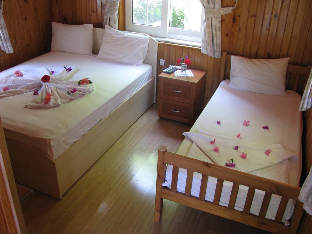 Atici 2 Hotel Adrasan Quarto foto
