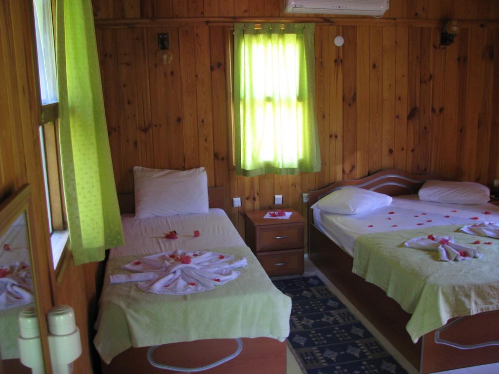 Atici 2 Hotel Adrasan Quarto foto